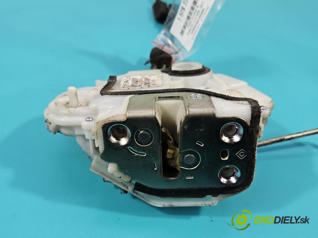 Honda CR-V III 2006-2011 2.2 i-CTDi 150 HP manual 110 kW 2199 cm3 5- zámok zadné pravý 72611-SWA-G1