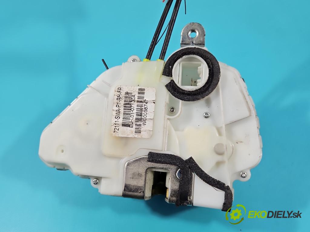 Honda CR-V III 2006-2011 2.2 i-CTDi 150 HP manual 110 kW 2199 cm3 5- zámok predné pravý 72111-SWA-P1-RH-FR