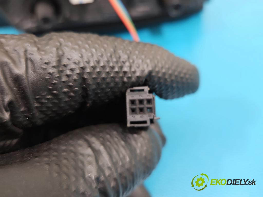 Citroen Berlingo II 2008-2018 1.6 hdi 75 HP manual 55 kW 1560 cm3 5- zrkadlo ľavé  (Kľučka dverí ostatné)