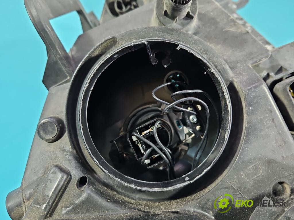 Citroen Berlingo II 2008-2018 1.6 hdi 75 HP manual 55 kW 1560 cm3 5- Reflektor: ľavý 9806306180 (Kľučka dverí ostatné)