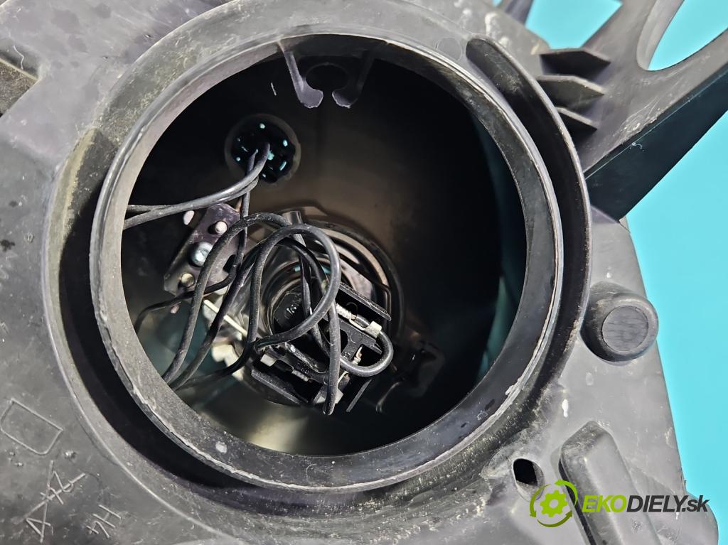 Citroen Berlingo II 2008-2018 1.6 hdi 75 HP manual 55 kW 1560 cm3 5- Reflektor: pravý 9677201980 (Svetlo predné pravé)