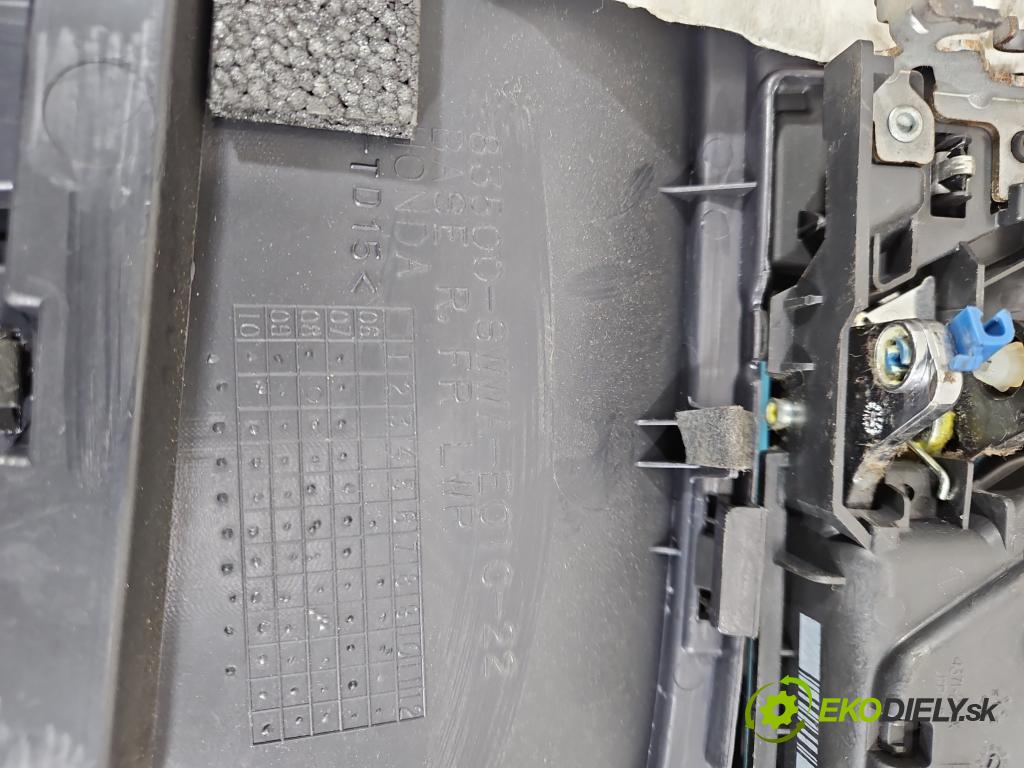 Honda CR-V III 2006-2011 2.2 i-CTDi 150 HP manual 110 kW 2199 cm3 5- Čalounictví: dvere predné pravé 83500-SWWA-E010