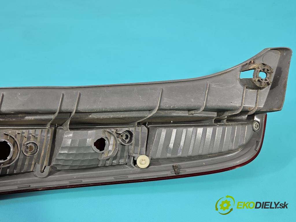 Honda CR-V III 2006-2011 2.2 i-CTDi 150 HP manual 110 kW 2199 cm3 5- svetlo / reflektor zadné ľavé  (Kľučka dverí ostatné)