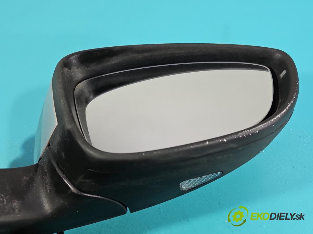 Vw Passat B7 2010-2014 2.0 tdi 140 HP manual 103 kW 1968 cm3 5- zrkadlo pravé  (Kľučka dverí ostatné)