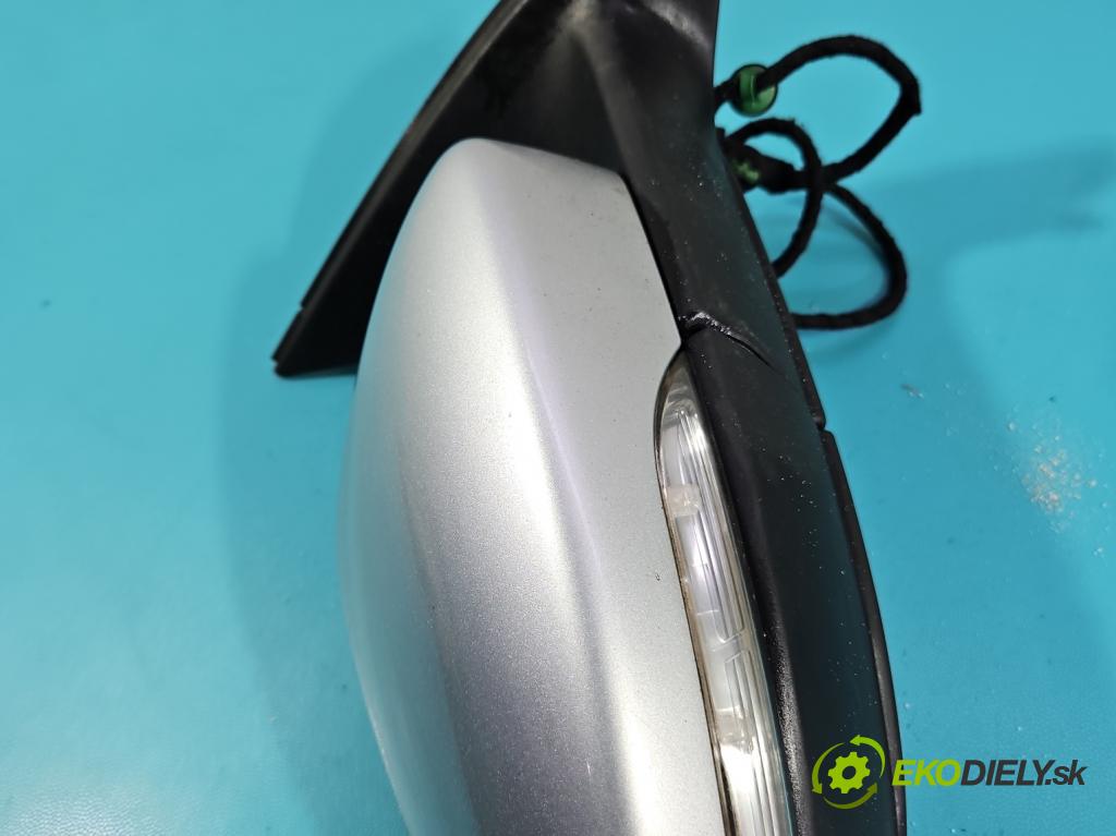 Vw Passat B7 2010-2014 2.0 tdi 140 HP manual 103 kW 1968 cm3 5- zrkadlo pravé  (Kľučka dverí ostatné)