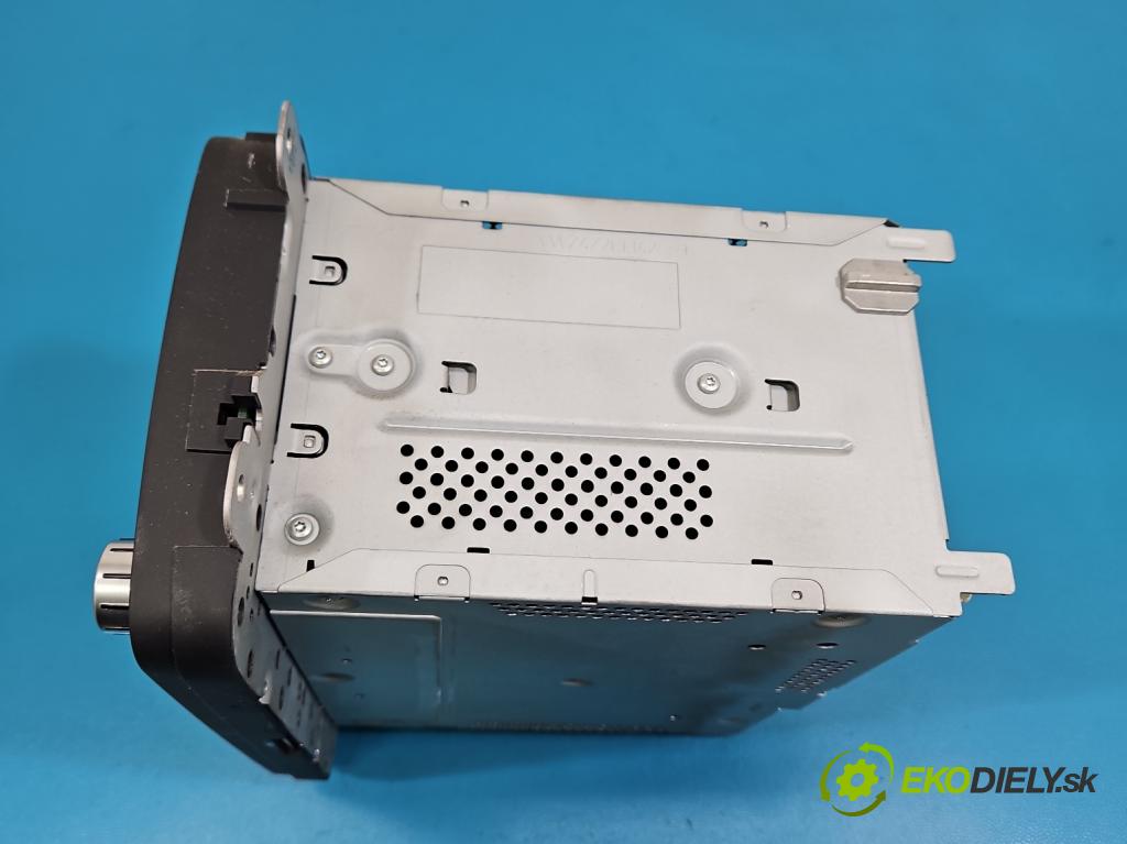 Vw Passat B7 2010-2014 2.0 tdi 140 HP manual 103 kW 1968 cm3 5- Radio originál 1K0035186AN