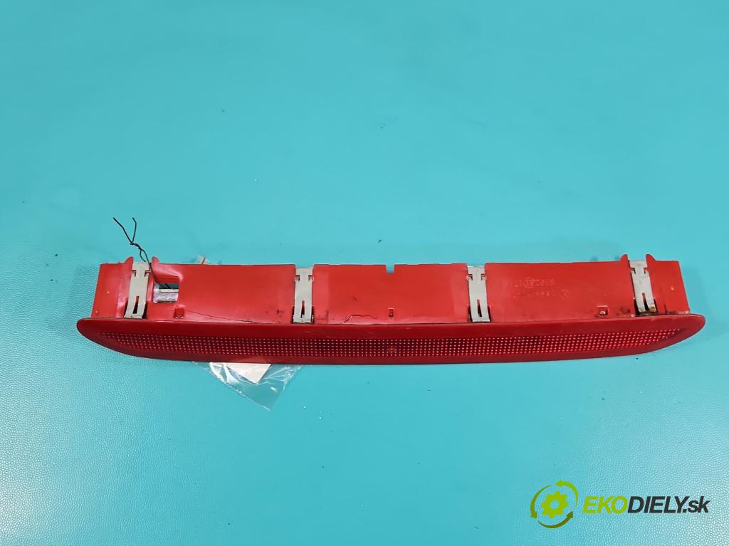 Vw Passat B7 2010-2014 2.0 tdi 140 HP manual 103 kW 1968 cm3 5- světlo: stop: 1K6945097A