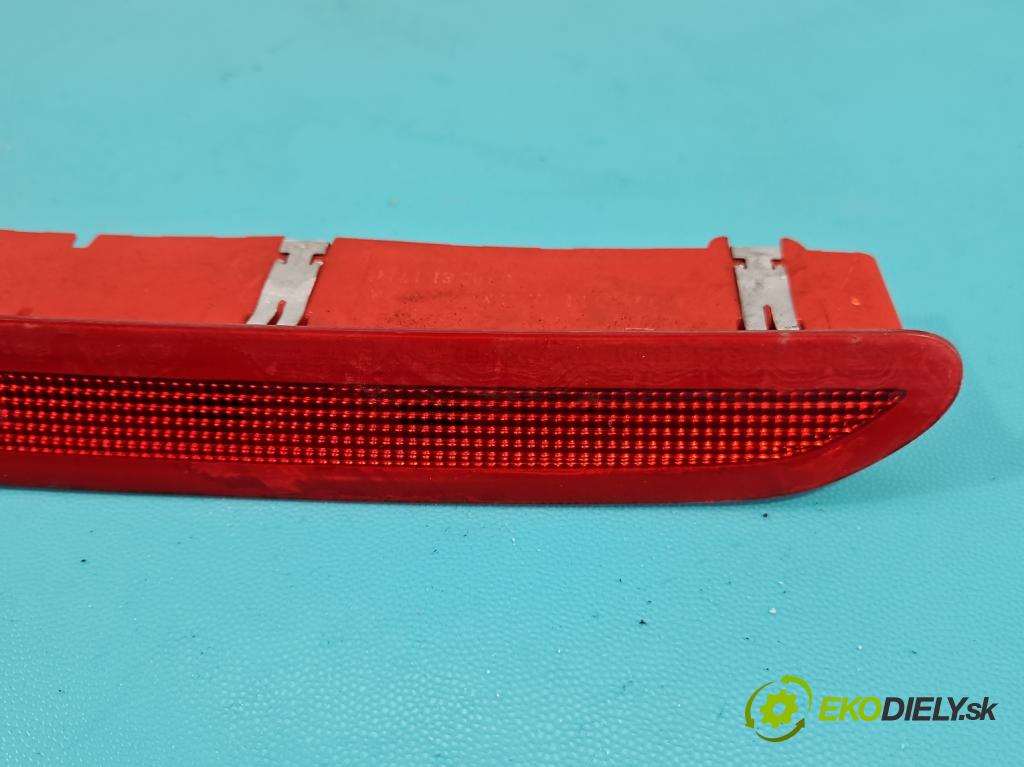 Vw Passat B7 2010-2014 2.0 tdi 140 HP manual 103 kW 1968 cm3 5- světlo: stop: 1K6945097A