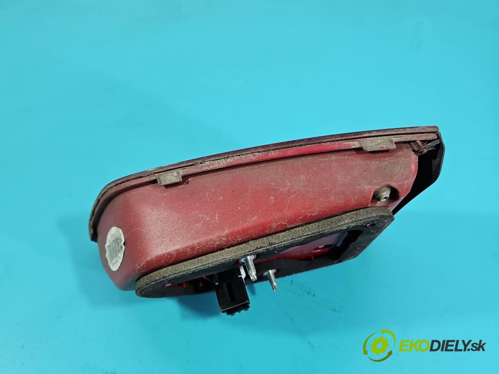 Vw Passat B7 2010-2014 2.0 tdi 140 hp manual 103 kW 1968 cm3 5- světlo zadní levé 3AF945307C (Klika dveří ostatní)