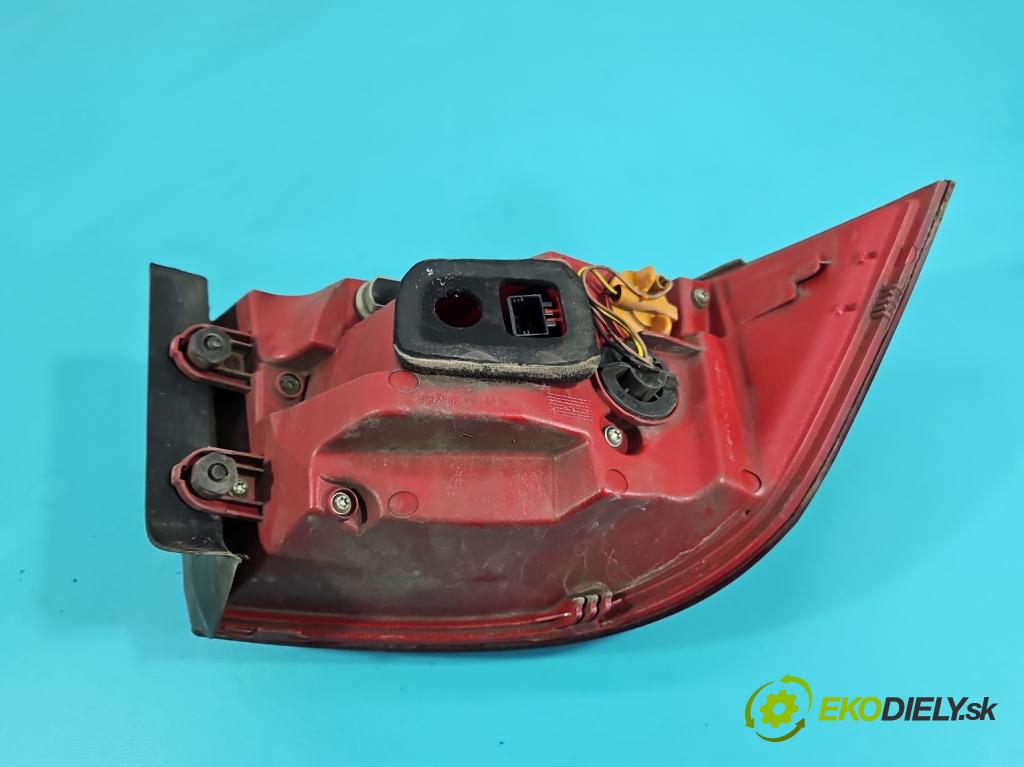 Vw Passat B7 2010-2014 2.0 tdi 140 hp manual 103 kW 1968 cm3 5- světlo zadní pravé 3AF945208B (Klika dveří ostatní)