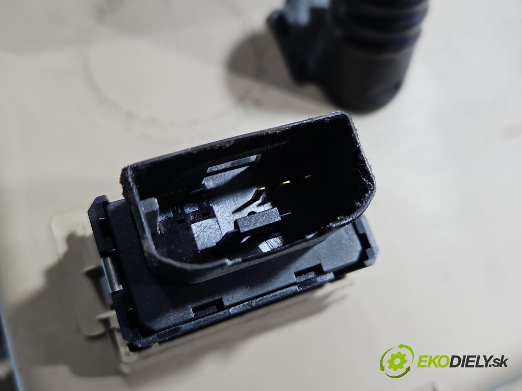 Vw Touran I 2003-2015 2.0 tdi 140 hp manual 103 kW 1968 cm3 5- kastlík 1T1857097J