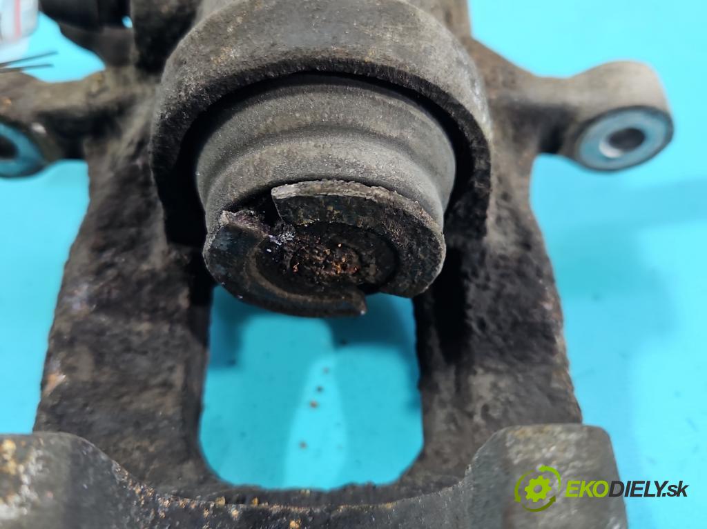 Vw Touran I 2003-2015 2.0 tdi 140 hp manual 103 kW 1968 cm3 5- brzdič zadní levý  (Klika dveří ostatní)