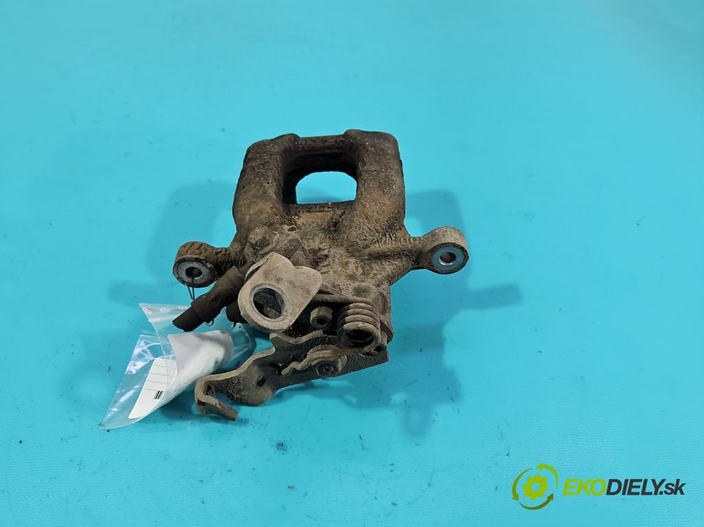 Vw Touran I 2003-2015 2.0 tdi 140 hp manual 103 kW 1968 cm3 5- brzdič zadní levý  (Klika dveří ostatní)