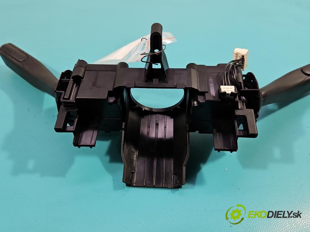 Vw Touran I 2003-2015 2.0 tdi 140 HP manual 103 kW 1968 cm3 5- prepínač komplex: 5K0953502N (Prepínacie páčky pod volantom)