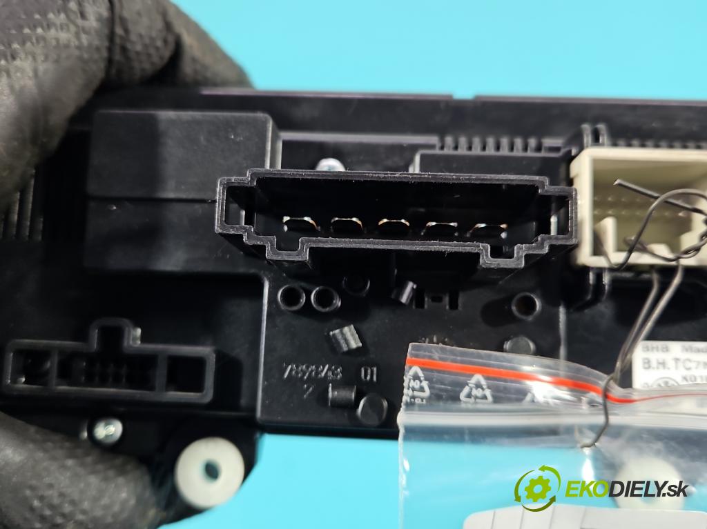 Vw Golf VI 2008-2013 1.6 tdi 105 HP manual 77 kW 1598 cm3 5- panel kúrenia 5HB011292