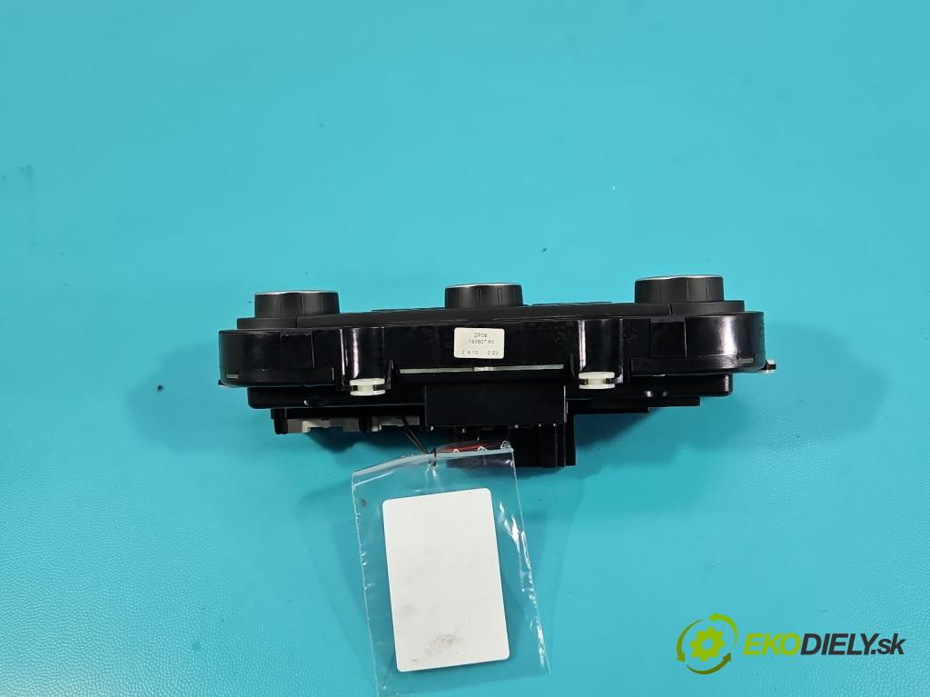 Vw Golf VI 2008-2013 1.6 tdi 105 HP manual 77 kW 1598 cm3 5- panel kúrenia 5HB011292