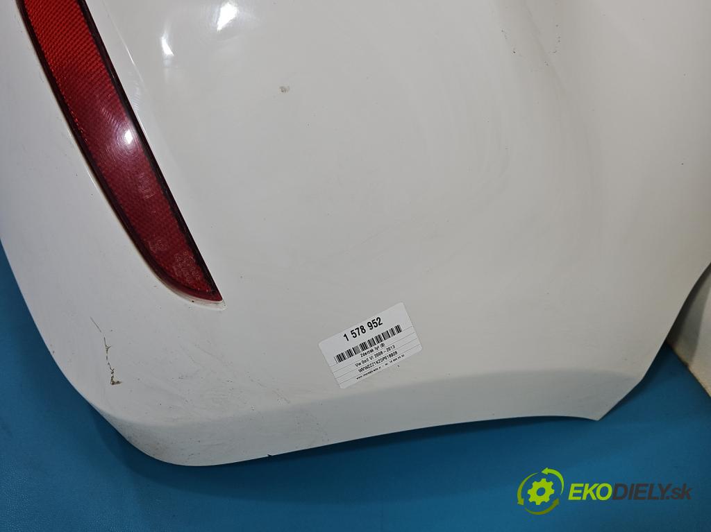 Vw Golf VI 2008-2013 1.6 tdi 105 HP manual 77 kW 1598 cm3 5- nárazník zadné 5K6807421 (Kľučka dverí ostatné)
