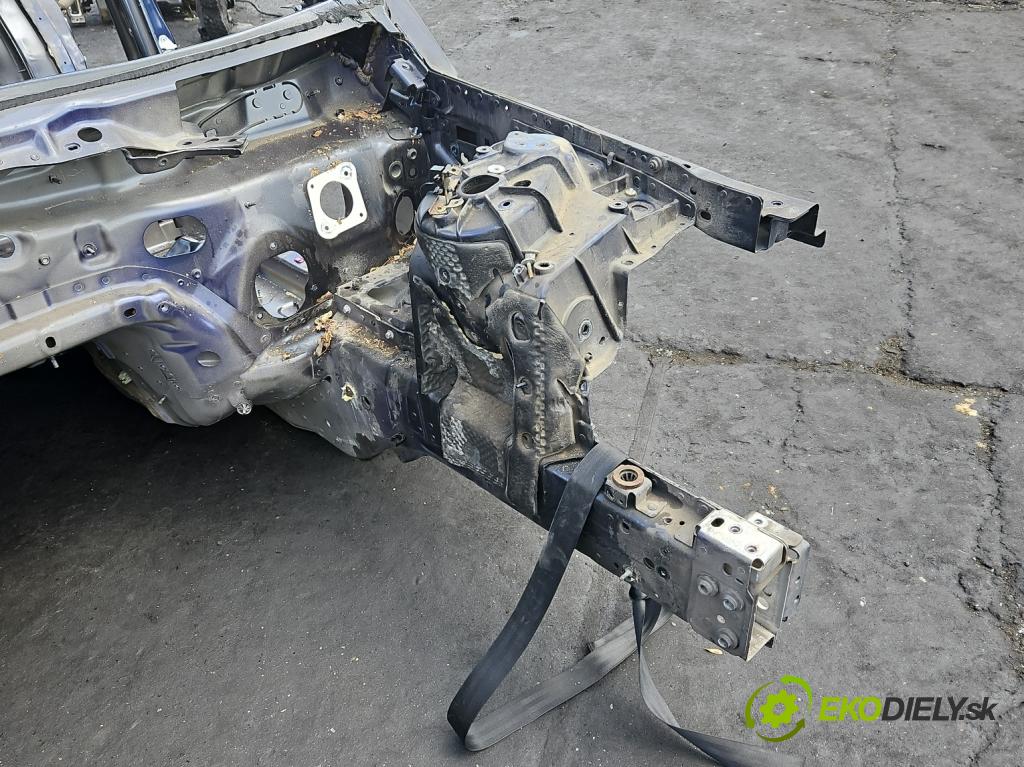 Jaguar F-Pace 16- 2.0d 241KM automatic 177 kW 1999 cm3 5- štvrťka ľavé