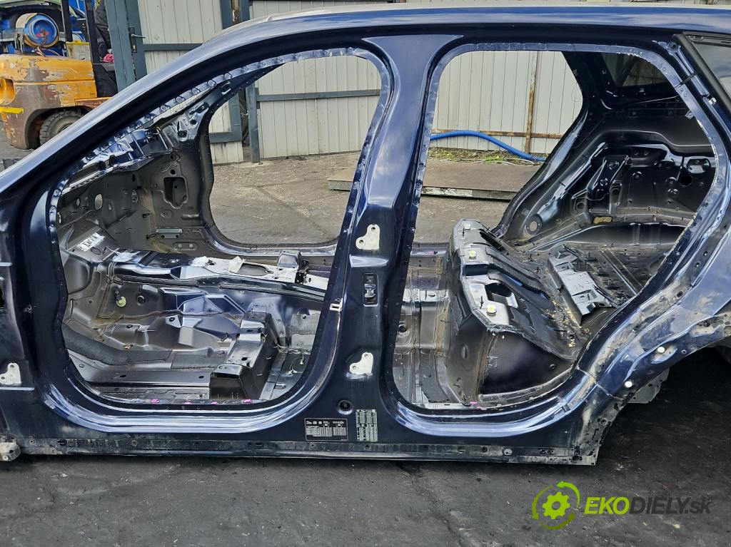 Jaguar F-Pace 16- 2.0d 241KM automatic 177 kW 1999 cm3 5- Práh: ľavý  (Karoséria ostatné)