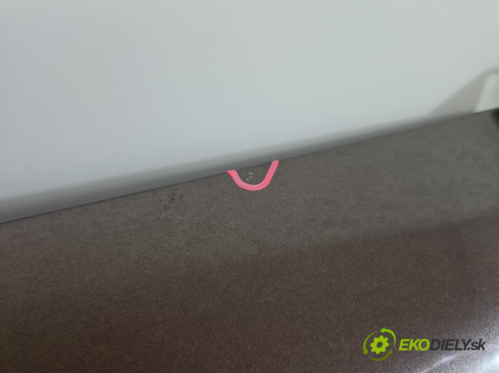 Honda CR-V III 2006-2011 2.2 i-CTDi 150 HP manual 110 kW 2199 cm3 5- zadna kufor  (Kapota zadná (kufor))