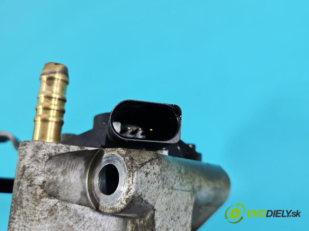 Vw Golf V 2003-2009 1.6 FSI 116 HP manual 85 kW 1598 cm3 5- vstrek 03C906036A (Vstrekovač paliva)