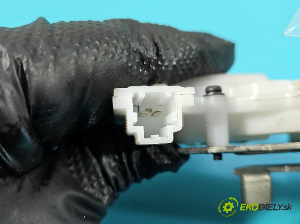 Honda CR-V III 2006-2011 2.2 i-CTDi 150 hp manual 110 kW 2199 cm3 5- zámek kufrových dveří zadní 61110A