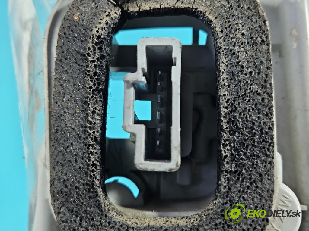 Citroen Berlingo II 2008-2018 1.6 hdi 75 HP manual 55 kW 1560 cm3 5- svetlo / reflektor zadné ľavé (Kľučka dverí ostatné)