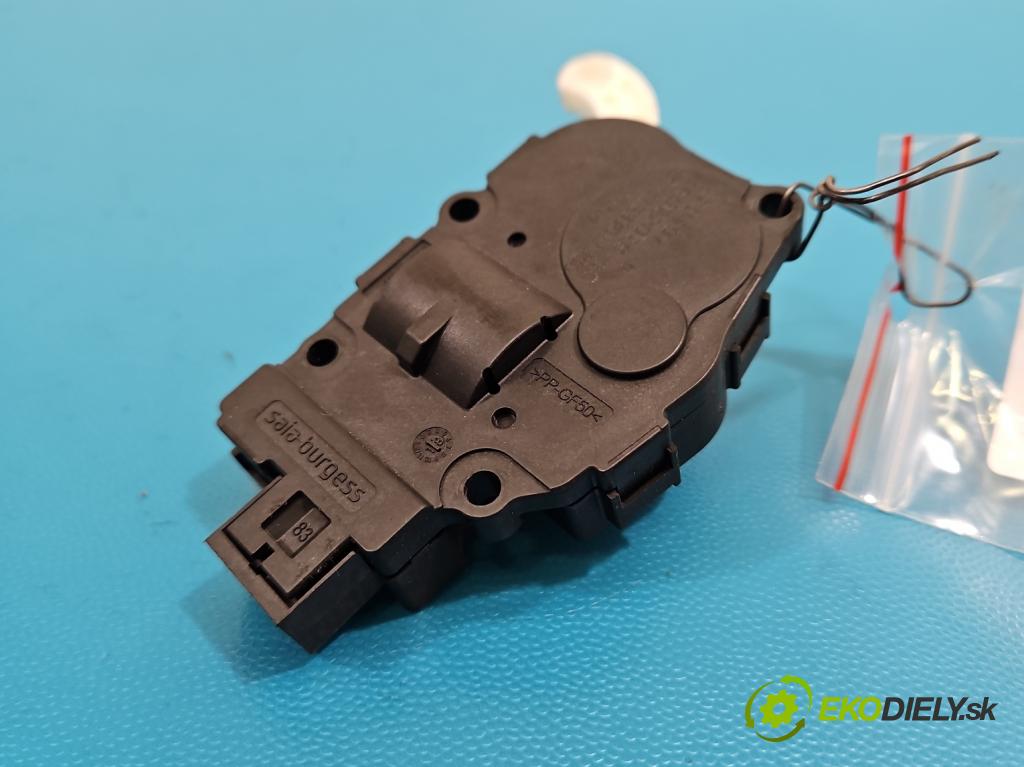 Jaguar F-Pace 16- 2.0d 241KM automatic 177 kW 1999 cm3 5- motorek topení 412650750