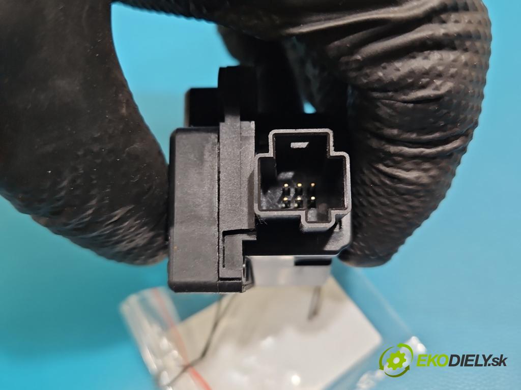 Jaguar F-Pace 16- 2.0d 241KM automatic 177 kW 1999 cm3 5- motorek topení MF113930-1370