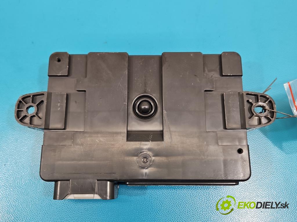 Jaguar F-Pace 16- 2.0d 241KM automatic 177 kW 1999 cm3 5- riadiaca jednotka ostatné HPLA-19H440-BD