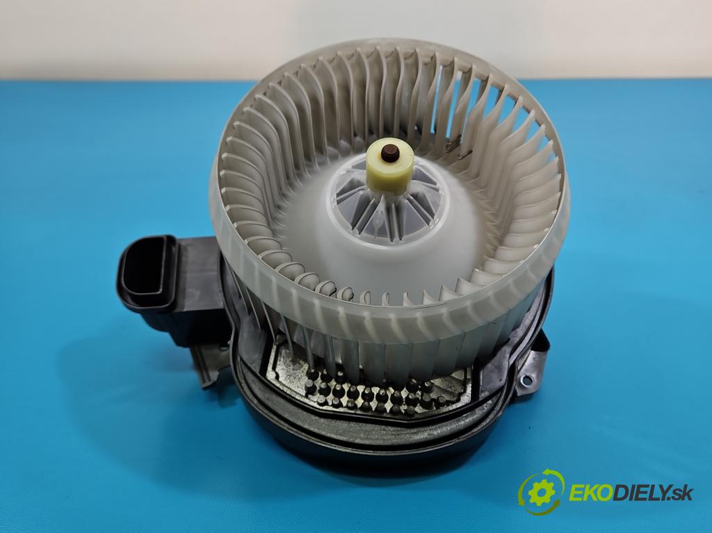 Jaguar F-Pace 16- 2.0d 241KM automatic 177 kW 1999 cm3 5- ventilátor vzduchu GX73-19E624-AA