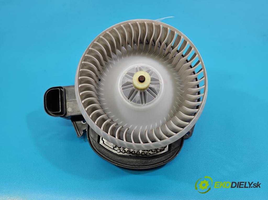 Jaguar F-Pace 16- 2.0d 241KM automatic 177 kW 1999 cm3 5- ventilátor vzduchu GX73-19E624-AA