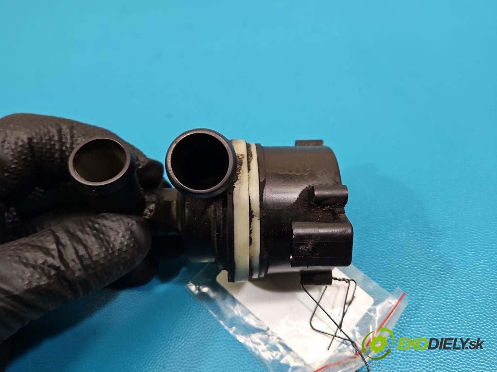 Vw Golf VI 2008-2013 1.6 tdi 105 HP manual 77 kW 1598 cm3 5- pompa obehu voda: 5N0965561A