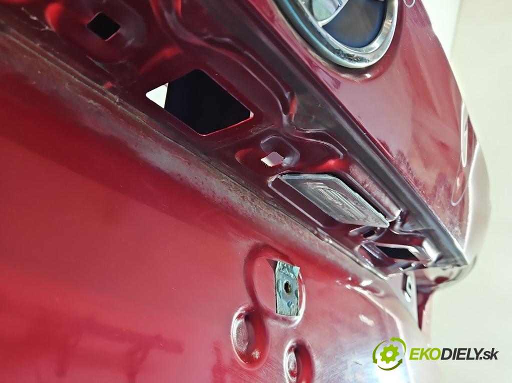 Toyota Corolla E21 2019- 1.8 16V 98 HP automatic 72 kW 1798 cm3 4- zadna kufor  (Kapota zadná (kufor))