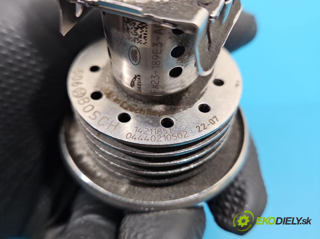 Jaguar F-Pace 16- 2.0d 241KM automatic 177 kW 1999 cm3 5- vstrek 04440210502 (Vstrekovač paliva)