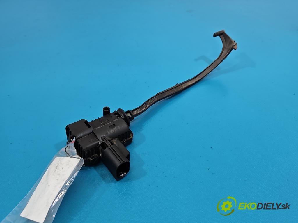 Jaguar F-Pace 16- 2.0d 241KM automatic 177 kW 1999 cm3 5- Aktuátor: bačkory: nalévání paliva 