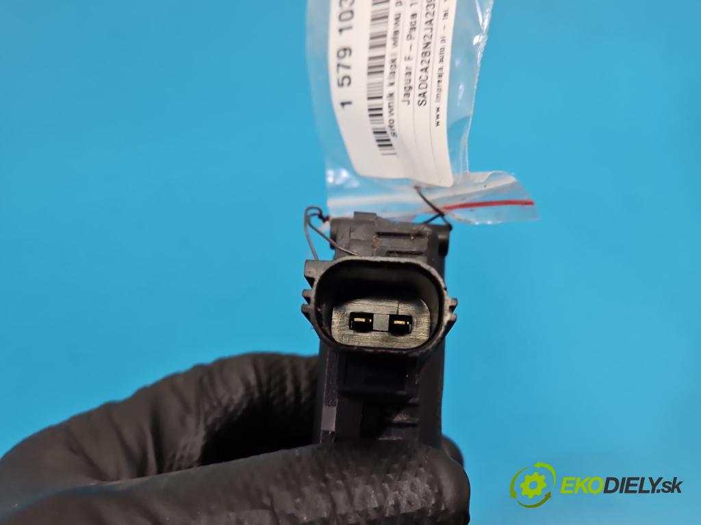 Jaguar F-Pace 16- 2.0d 241KM automatic 177 kW 1999 cm3 5- Aktuátor: papuče: nádrže palivo