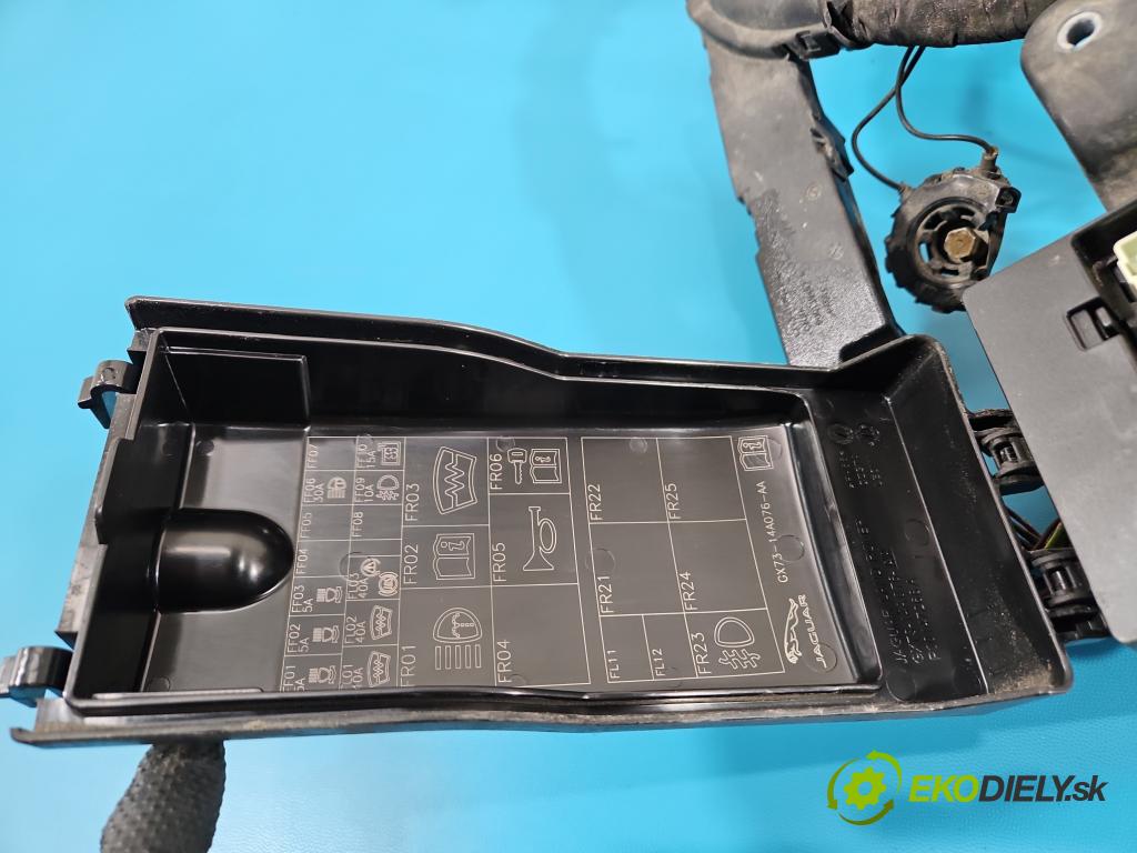 Jaguar F-Pace 16- 2.0d 241KM automatic 177 kW 1999 cm3 5- Zväzok: ostatné JK83-14290-AHC