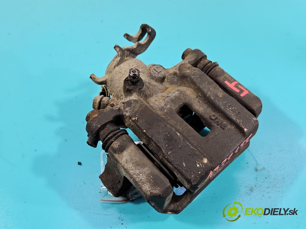 Mitsubishi Eclipse Cross  1.5 T 163 hp manual 120 kW 1499 cm3 5- brzdič zadní levý  (Klika dveří ostatní)