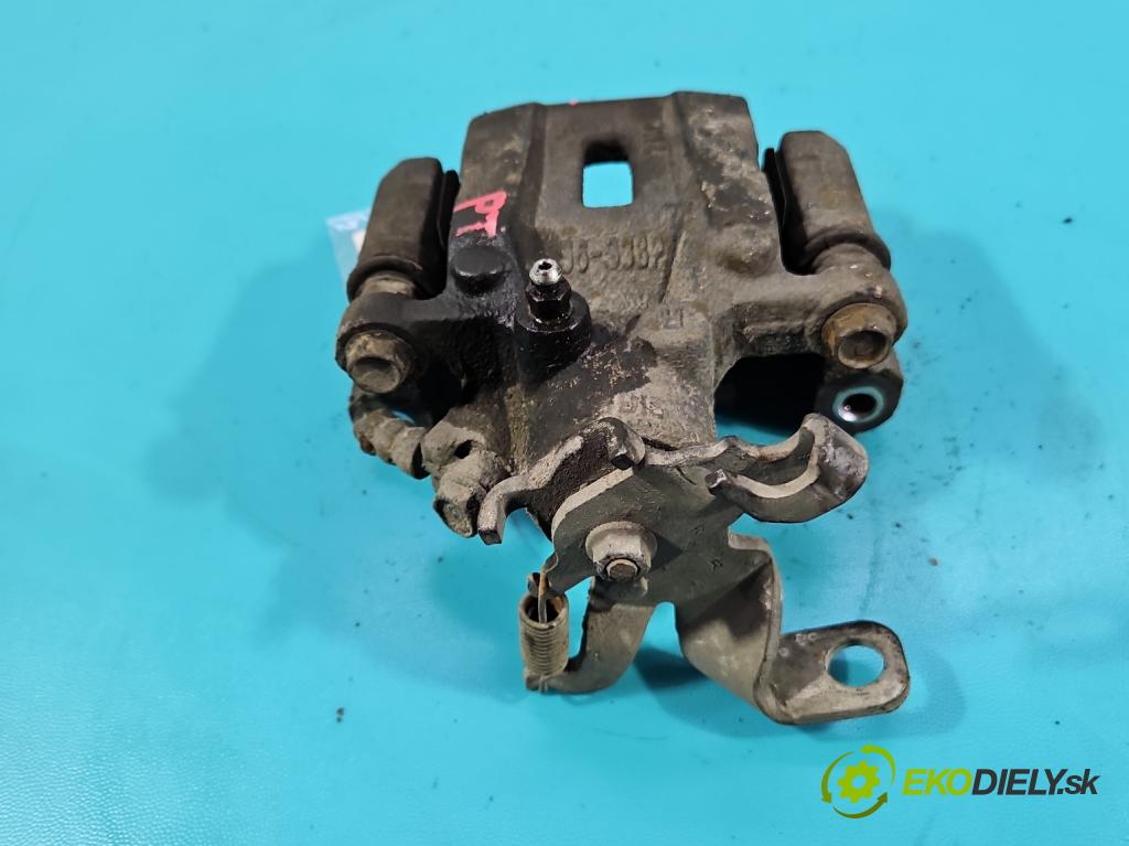 Mitsubishi Eclipse Cross  1.5 T 163 hp manual 120 kW 1499 cm3 5- brzdič zadní pravý  (Klika dveří ostatní)