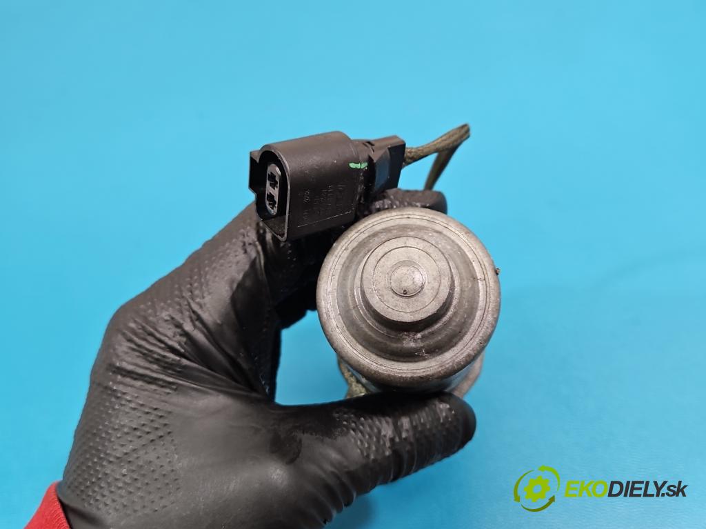 Jaguar F-Pace 16- 2.0d 241KM automatic 177 kW 1999 cm3 5- Ovladač: reduktora 02004763