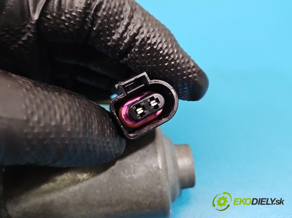 Jaguar F-Pace 16- 2.0d 241KM automatic 177 kW 1999 cm3 5- Ovladač: reduktora 02004763