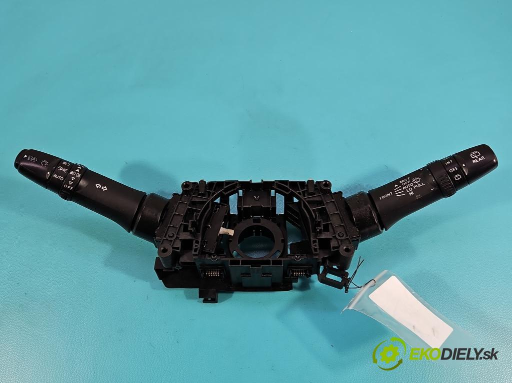 Mitsubishi Eclipse Cross  1.5 T 163 HP manual 120 kW 1499 cm3 5- prepínač komplex: 8617A635 (Prepínacie páčky pod volantom)