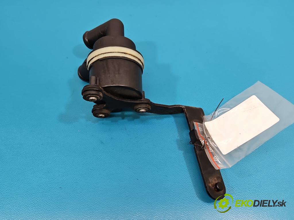 Vw Touran I 2003-2015 2.0 tdi 140 HP manual 103 kW 1968 cm3 5- pompa obehu voda: 5N0965561A