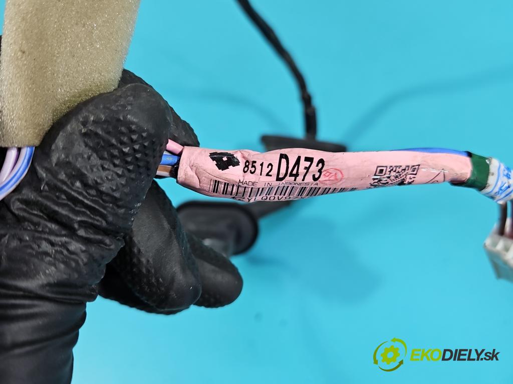 Mitsubishi Eclipse Cross  1.5 T 163 hp manual 120 kW 1499 cm3 5- Balíček: dveře zadní pravých 8512D473