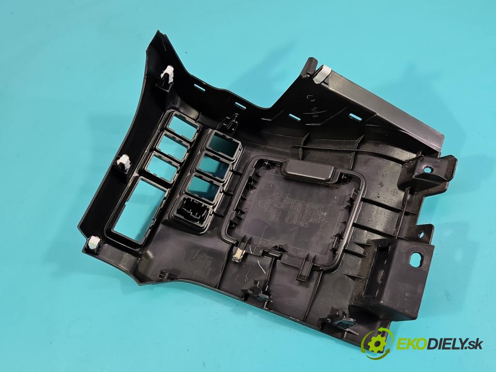 Mitsubishi Eclipse Cross  1.5 T 163 hp manual 120 kW 1499 cm3 5- kryt plastová 8002C335ZZ