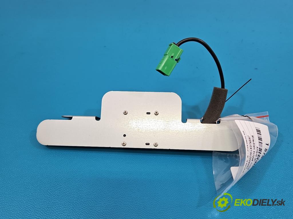 Mitsubishi Eclipse Cross  1.5 T 163 HP manual 120 kW 1499 cm3 5- Antena 8751A085