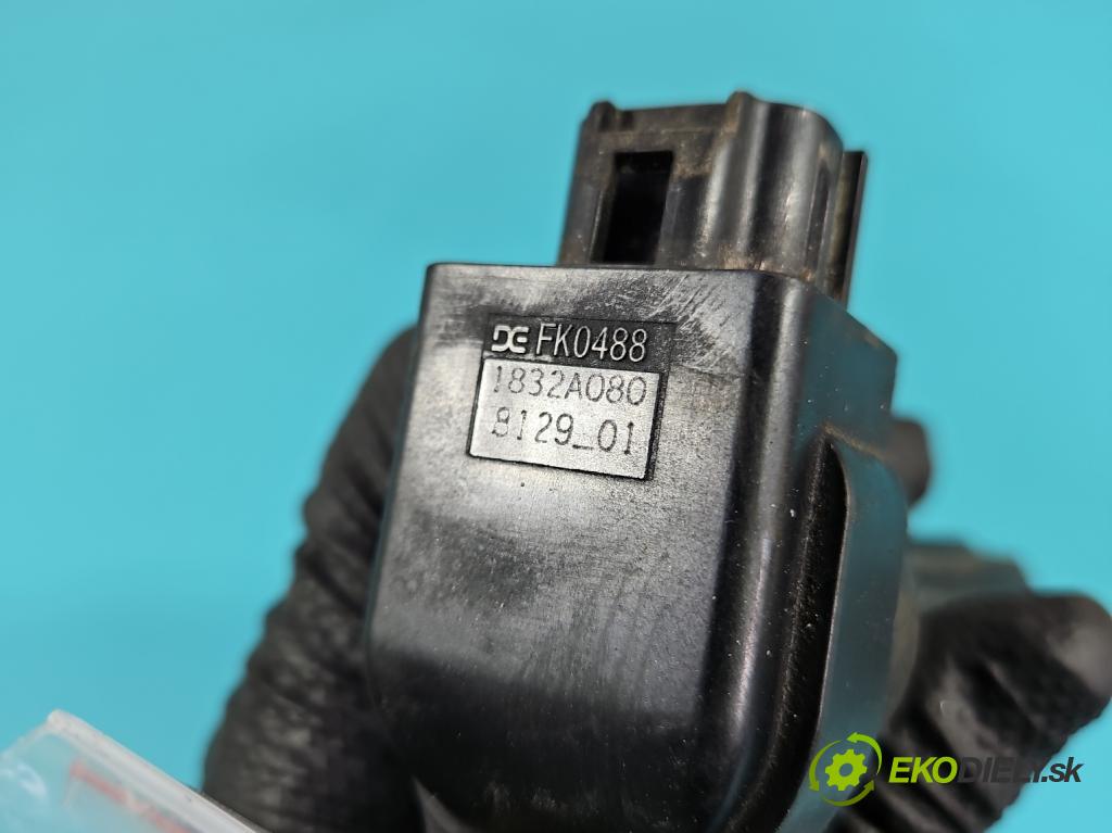 Mitsubishi Eclipse Cross  1.5 T 163 HP manual 120 kW 1499 cm3 5- cievka zapaľovacia  (Zapaľovacia cievka)