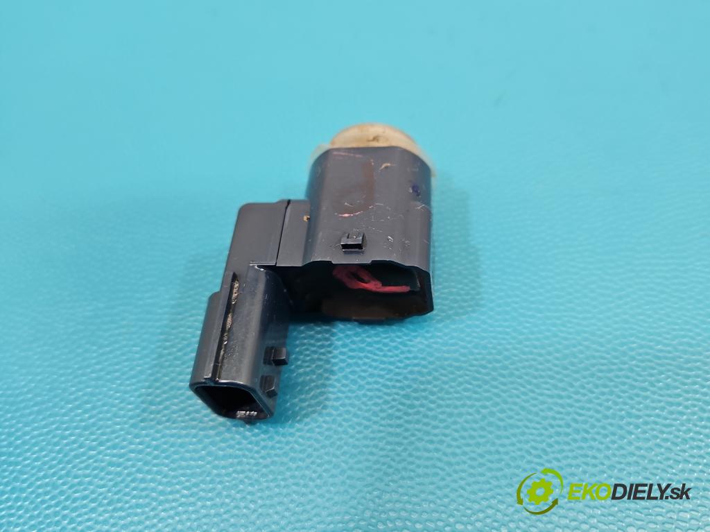 Mitsubishi Eclipse Cross  1.5 T 163 HP manual 120 kW 1499 cm3 5- snímač parkovaní: 990L00