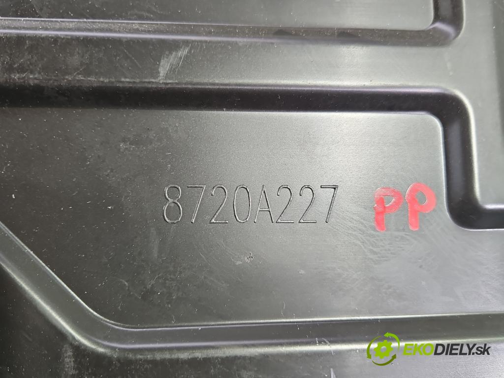 Mitsubishi Eclipse Cross  1.5 T 163 hp manual 120 kW 1499 cm3 5- kryt plastová 8720A227